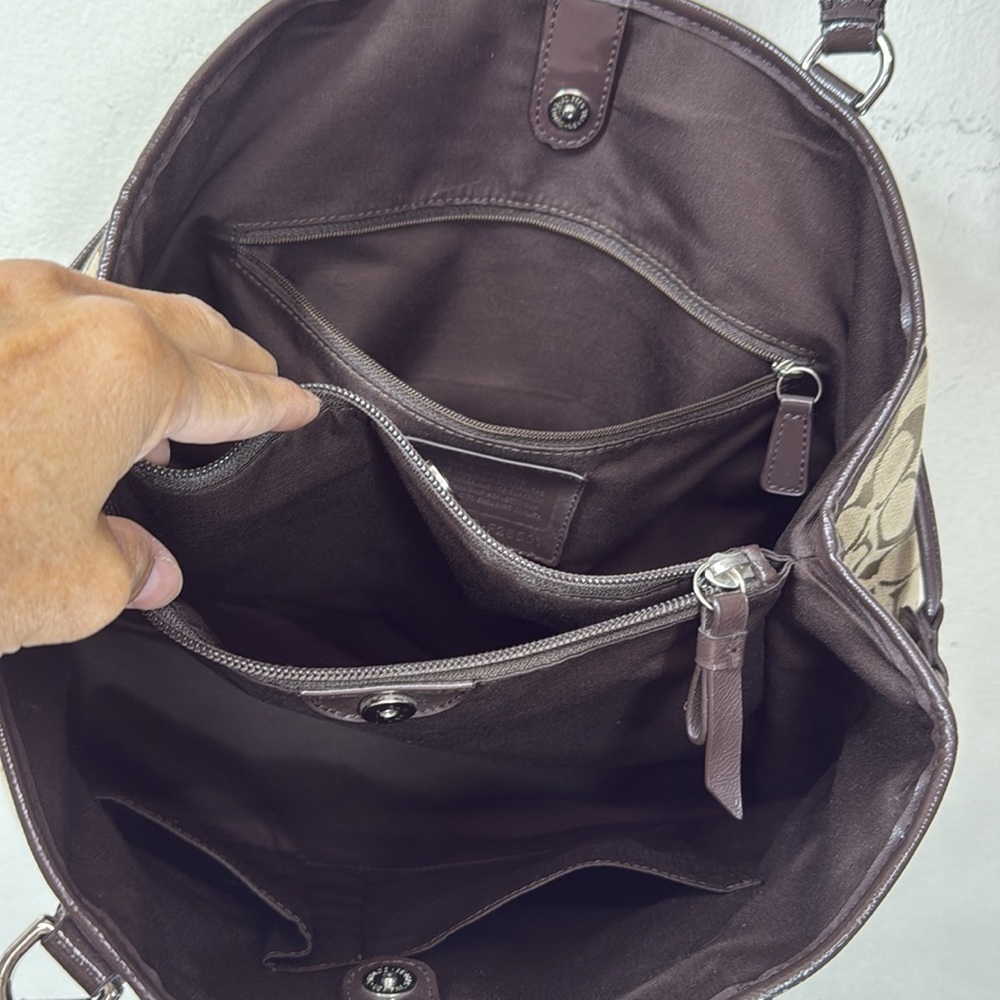 (X2) Coach, Brown shoulder bag with signature founded in 1941 - Picture 14 of 15